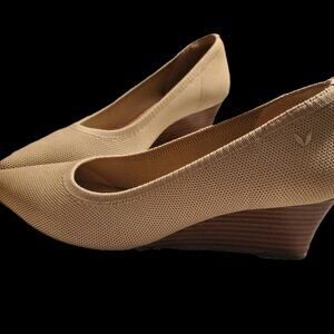 VIVAIA pointed-toe almond wedge shoes, size 7.5